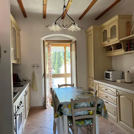 A Casa Di Nonna Elza La Spezia