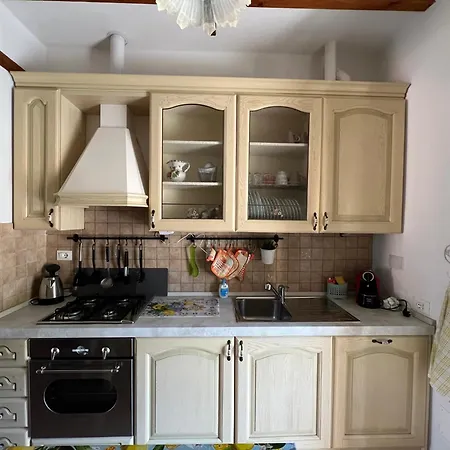 A Casa Di Nonna Elza Apartament *