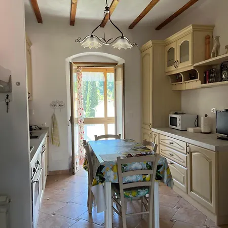 A Casa Di Nonna Elza * La Spezia